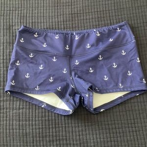 Fleo blue anchor shorts